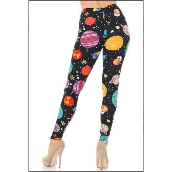 Plus Size Womens Buttery Soft Planet In Space Leggings | Buttery Soft Leggings - Picture 6 of 7